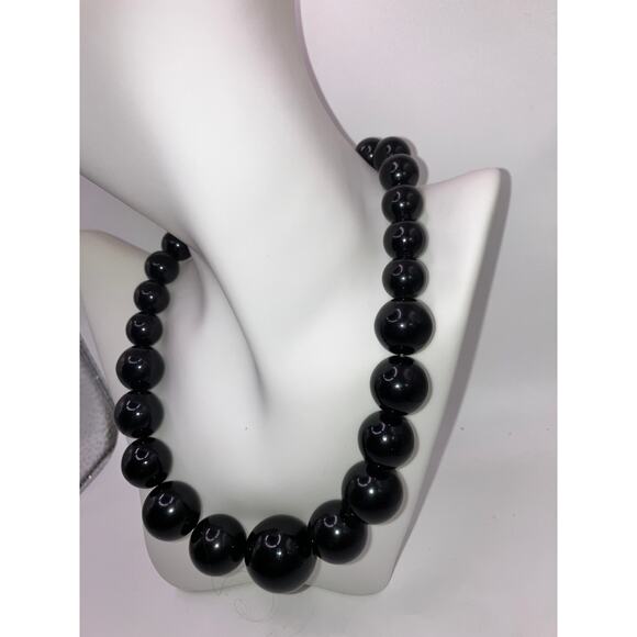 Black Gradation Beaded 19" Necklace and 1 Size 3.5" Bracelet Set! - Picture 8 of 16